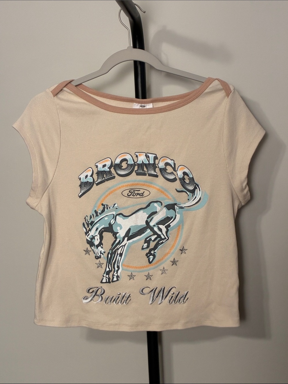 Ford Beige Short Sleeve Ribbed Baby Tee Blue Tan Bronco Graphic Fitted Large - Picture 2 of 7